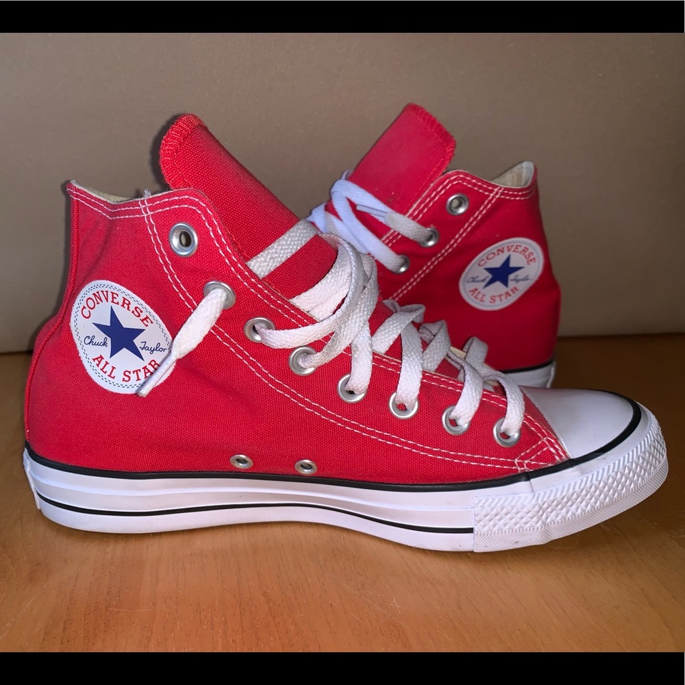 Converse Unisex Hightop Sneakers